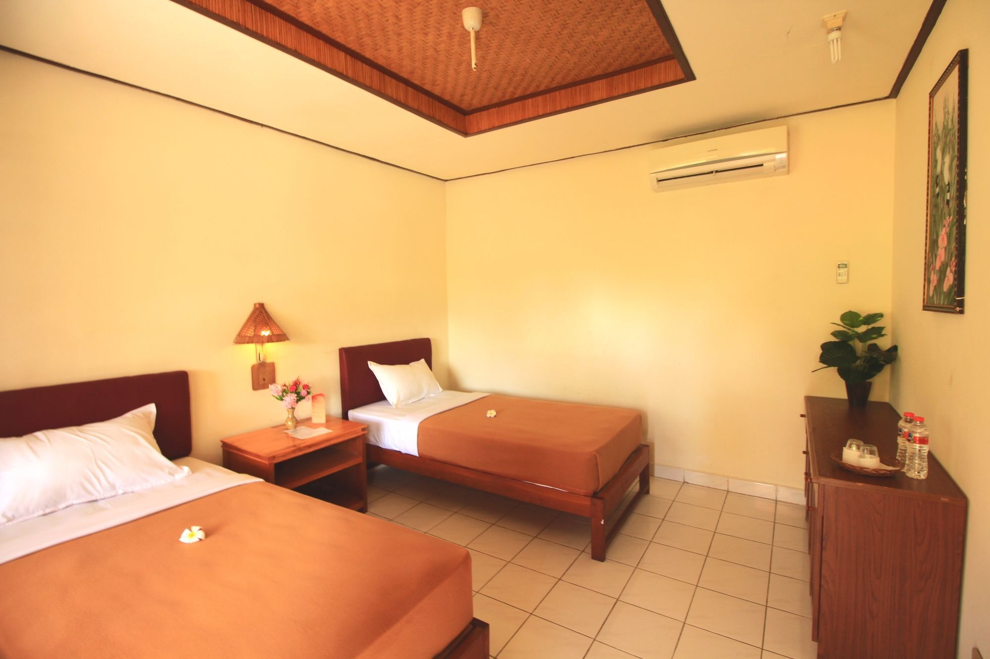 Lovina Beach Hotel Pabean Buleleng Exteriér fotografie