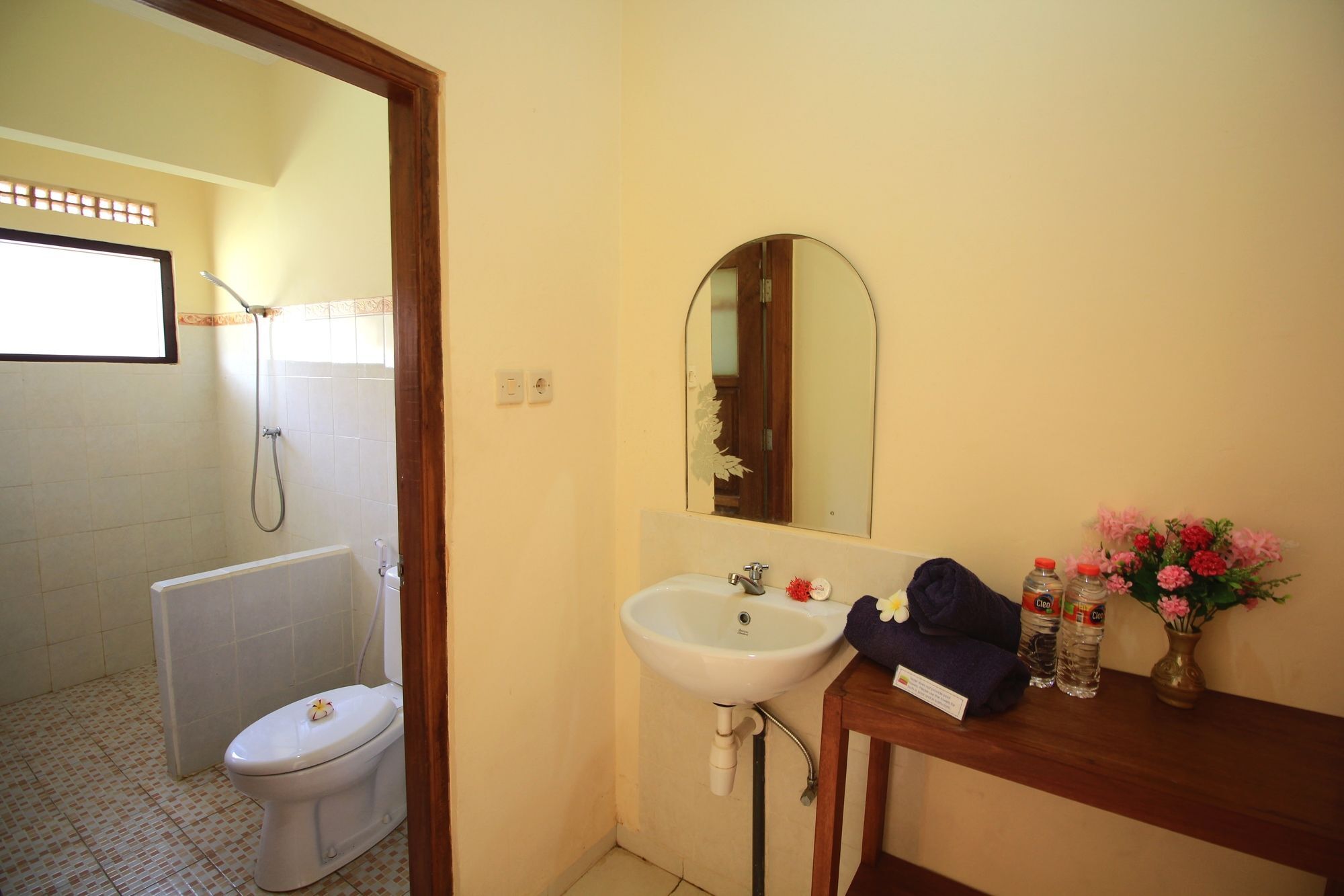 Lovina Beach Hotel Pabean Buleleng Exteriér fotografie
